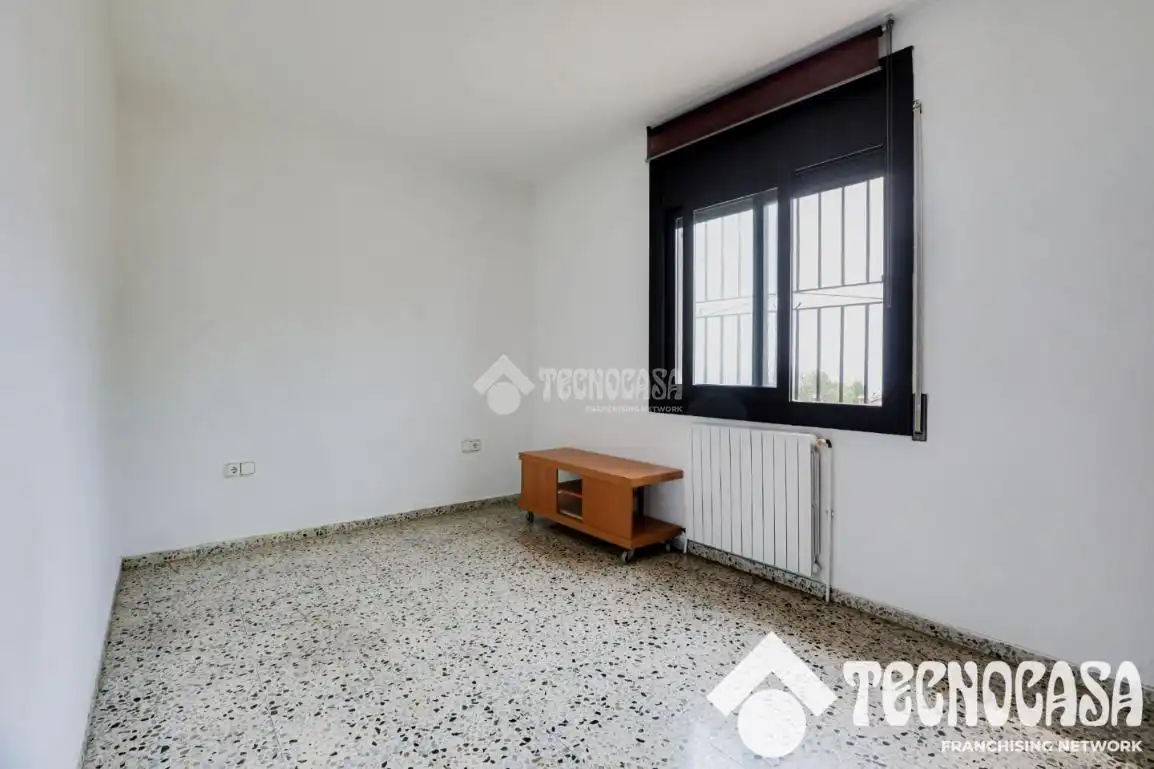 Dormitori de Casa o xalet en venda en Rubí amb Calefacció