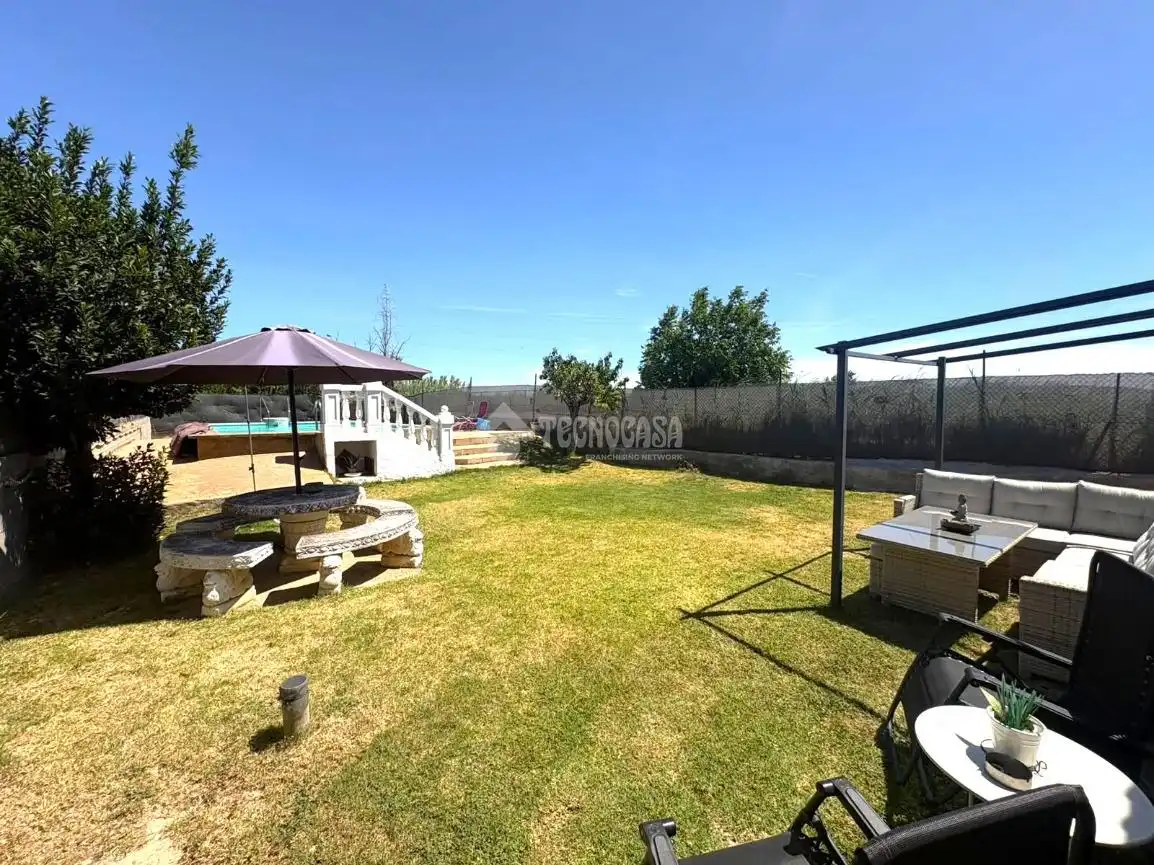 Jardín de Casa o chalet en venta en Zaragoza con Aire acondicionado y Piscina