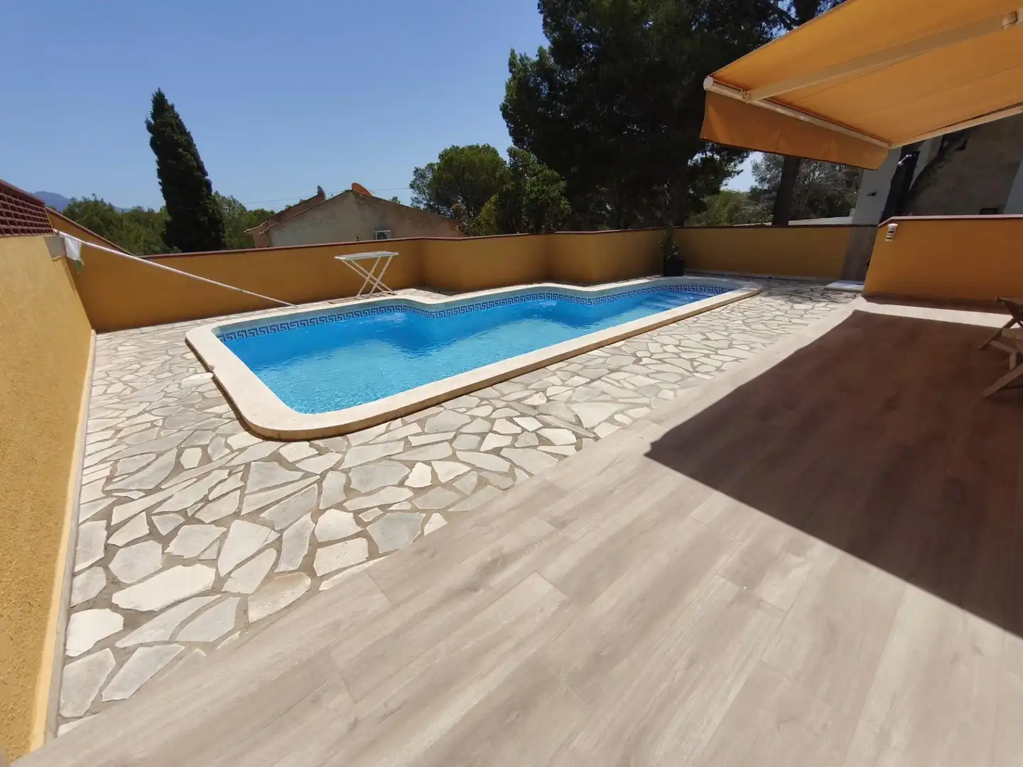 Swimming pool of Detached homes for sale in La Nucia  with Air Conditioner, Parquet flooring and Terrace