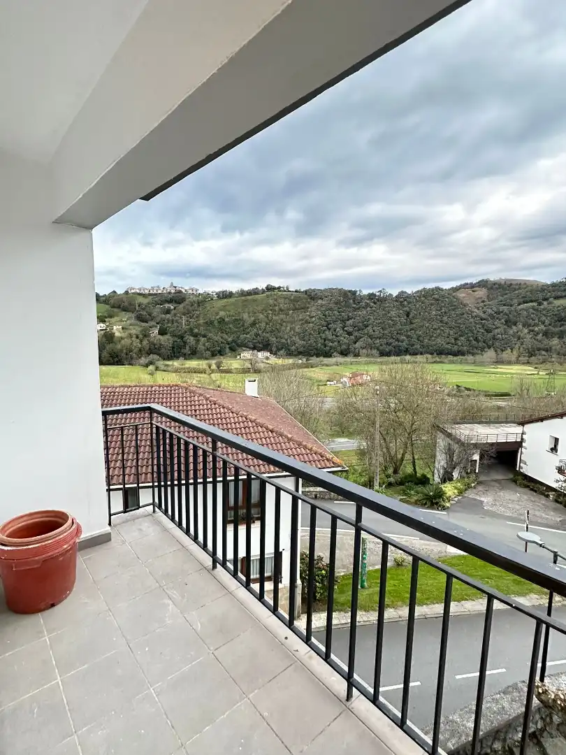 Vista exterior de Piso en venta en Zumaia con Terraza y Balcón