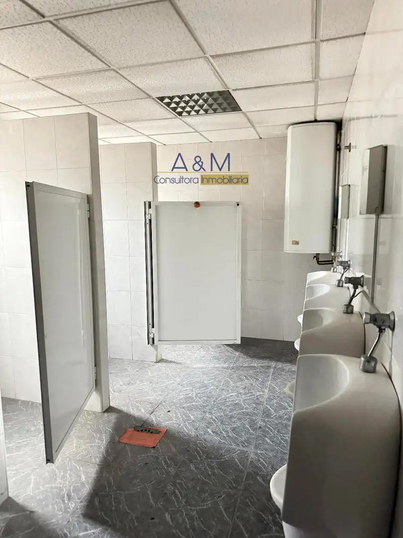 Bathroom of Industrial buildings for sale in Venta de Baños