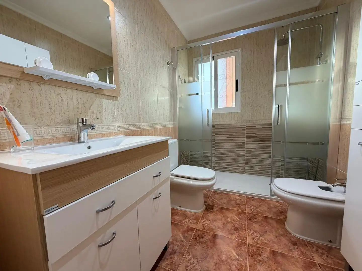 Bany de Casa adosada en venda en Albaida amb Aire condicionat, Parquet i Moblat