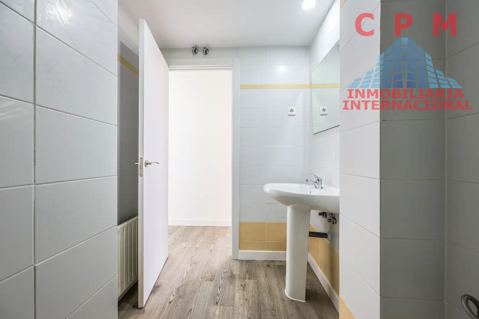 Badezimmer von Dachboden zur Miete in Alcobendas mit Klimaanlage, Heizung und Parkett