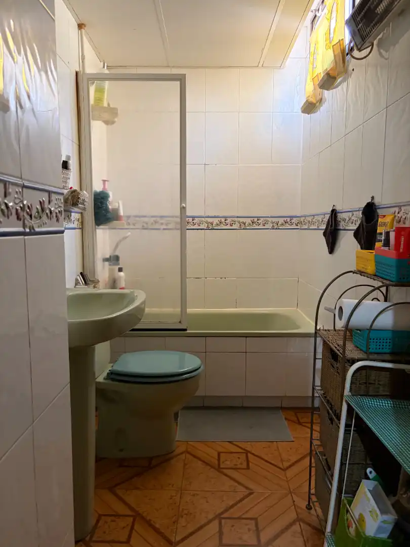 Bathroom of Flat for sale in Plasencia  with Air Conditioner, Heating and Furnished