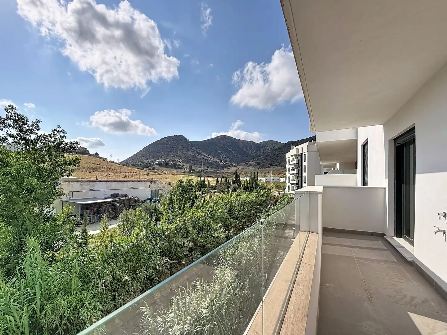 Terraza de Piso de alquiler en Cártama con Aire acondicionado, Terraza y Piscina comunitaria