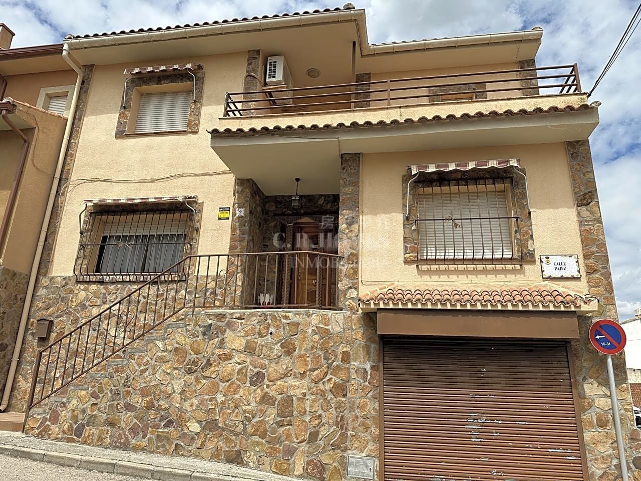 Vista exterior de Casa adosada en venta en Borox con Aire acondicionado, Calefacción y Jardín privado