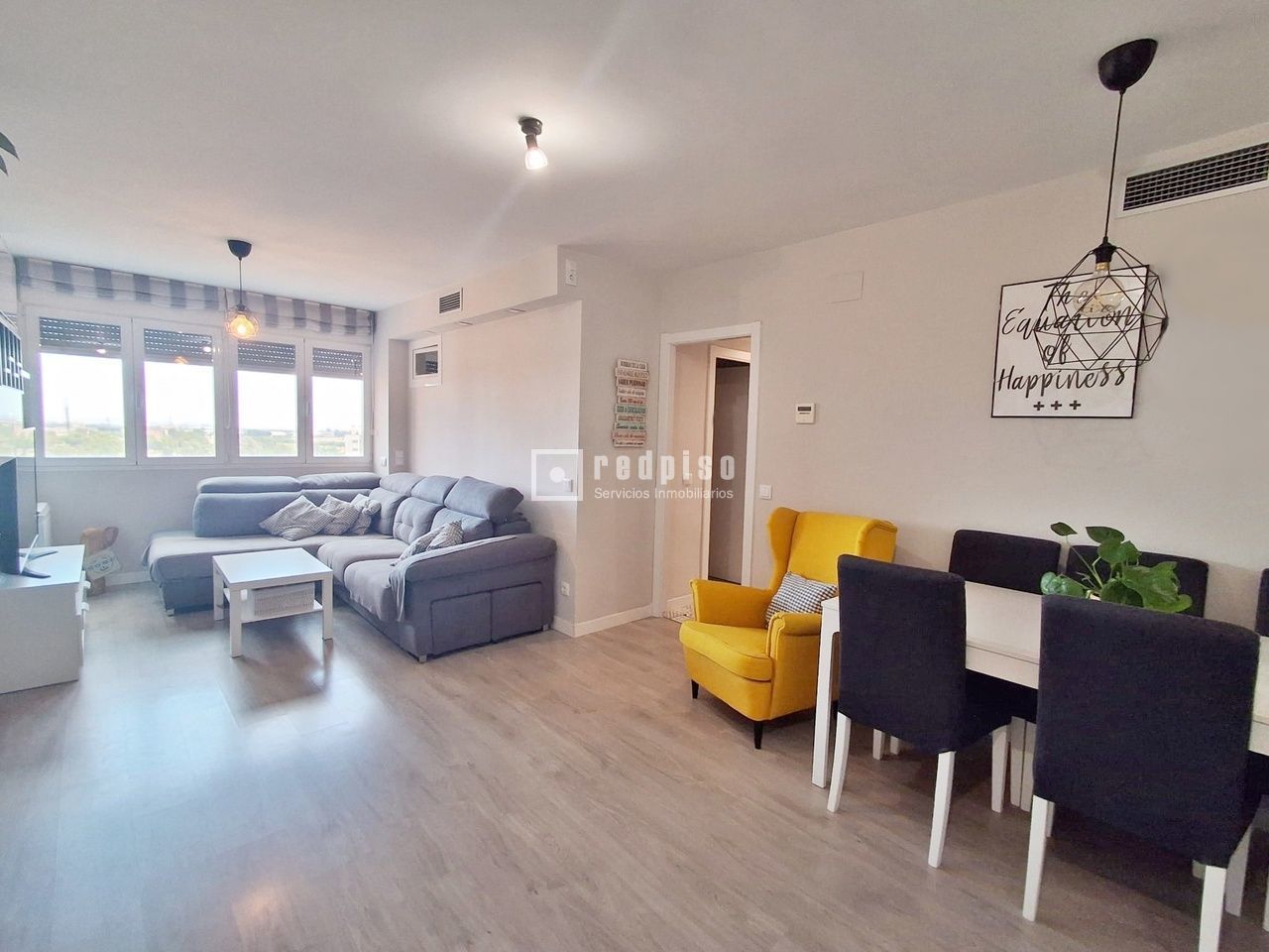 Living room of Flat for sale in Alcorcón  with Air Conditioner, Heating and Swimming Pool