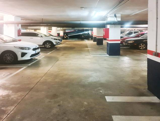 Garaje en Venta en Carrer de Felip II, 80 en La Sagrera