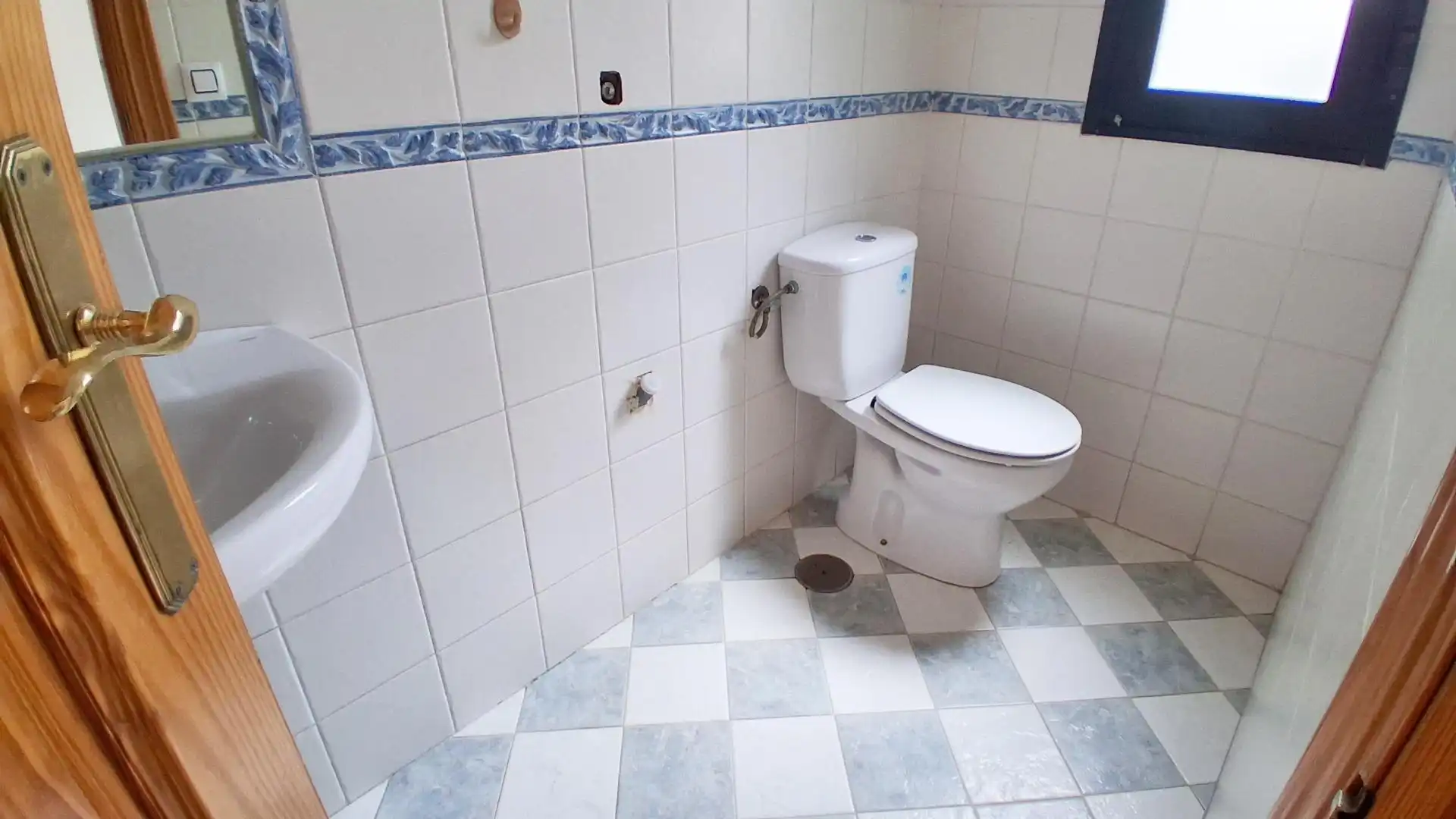 Baño de Casa adosada en venta en Sorihuela con Balcón