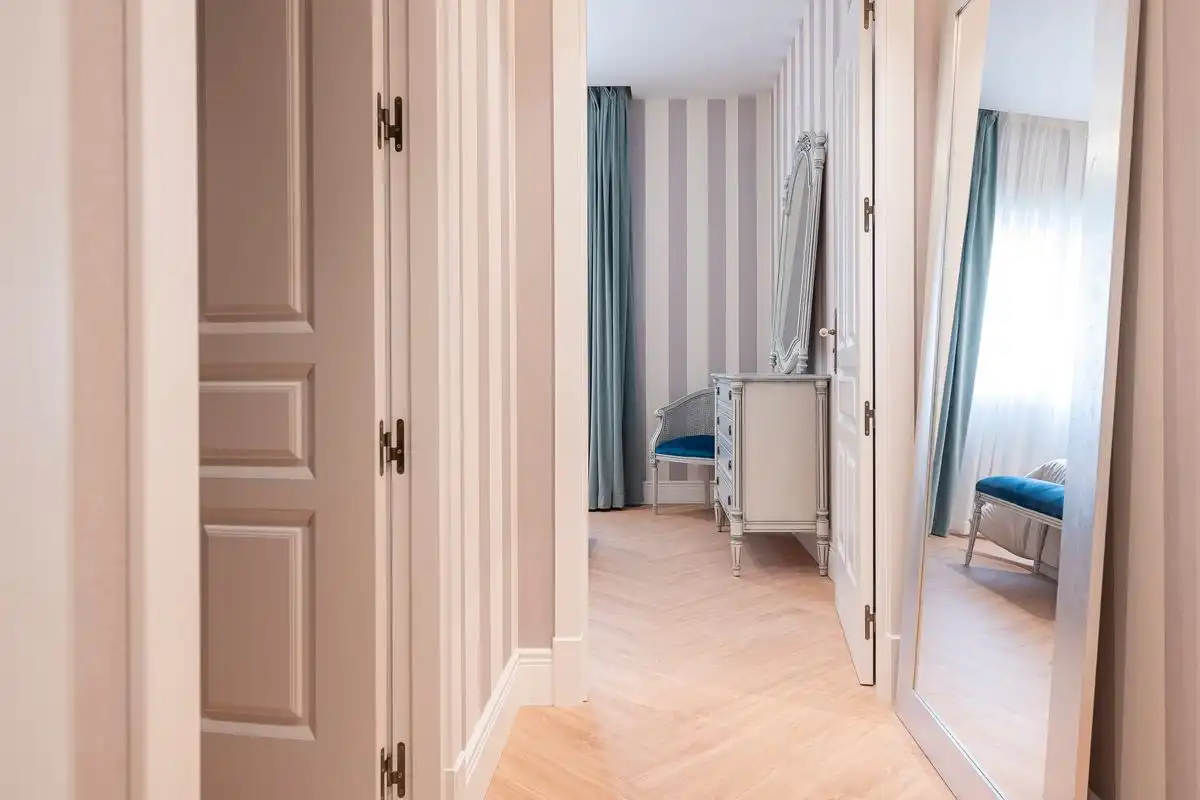 Flat with lift for sale in C. de Guzmán el Bueno, imagen 27