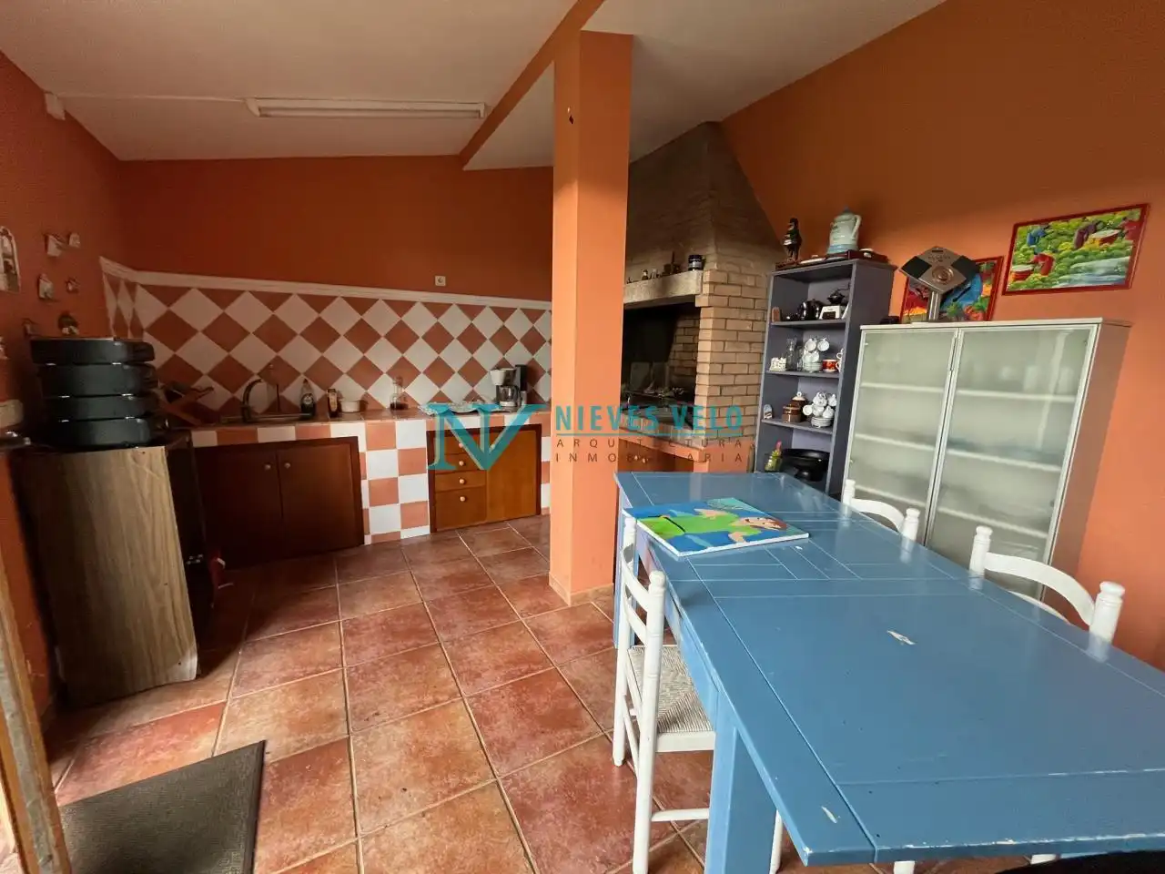 Cuina de Casa o xalet en venda en Carballo amb Calefacció i Jardí privat