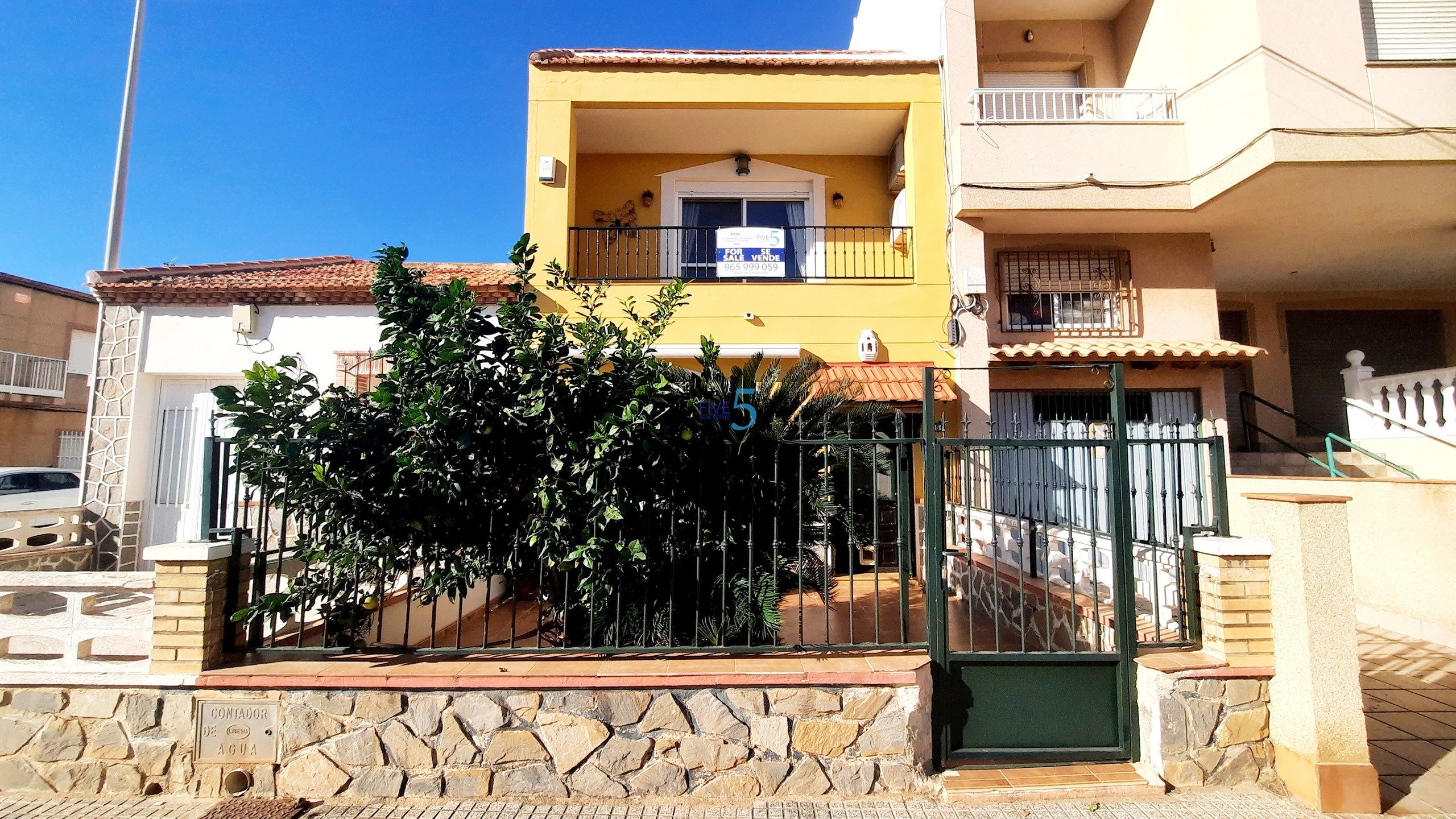 Exterior view of Single-family semi-detached for sale in Cartagena  with Air Conditioner, Heating and Storage room