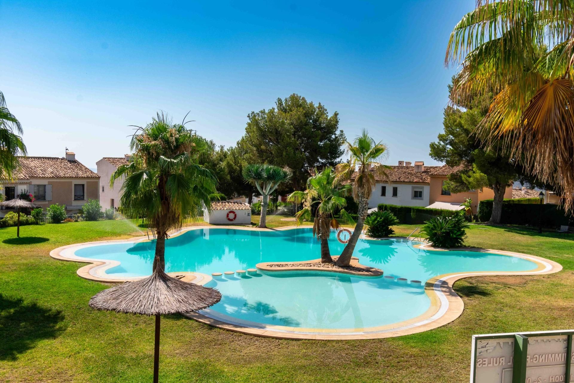 Swimming pool of Single-family semi-detached for sale in Finestrat  with Air Conditioner, Private garden and Terrace