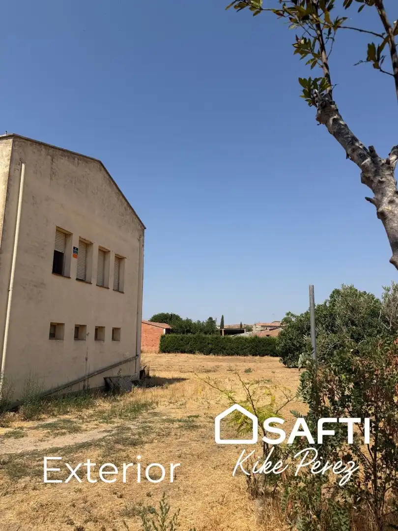 Casa o chalet en venta en Alguaire con Calefacción, Terraza y Amueblado
