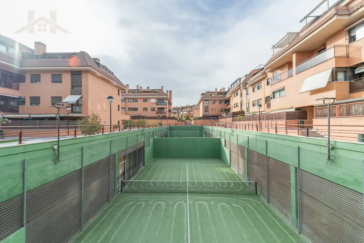 Außenansicht von Erdgeschoss zum Verkauf in Las Rozas de Madrid
