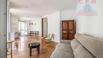 Sala d'estar de Pis de lloguer en  Madrid Capital amb Aire condicionat, Calefacció i Parquet