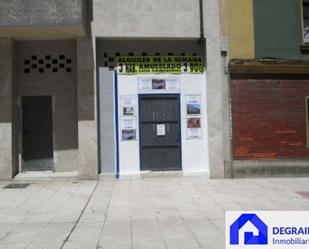 Vista exterior de Local de lloguer en Oviedo  amb Terrassa
