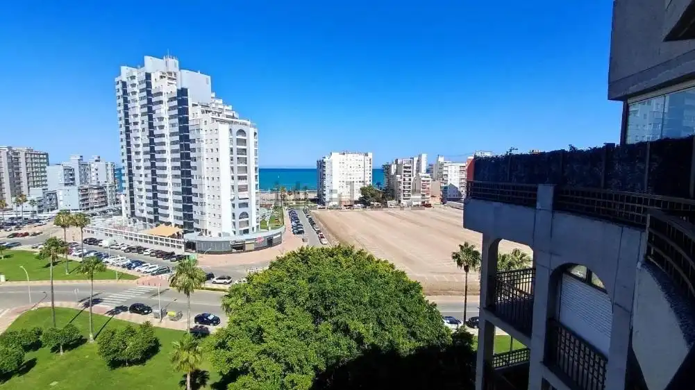 Außenansicht von Dachboden zum Verkauf in Cullera mit Klimaanlage, Terrasse und Möbliert