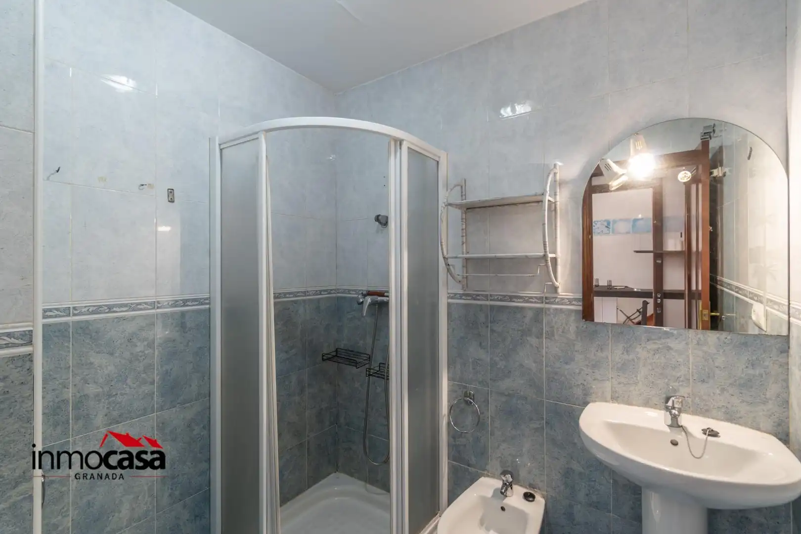 Baño de Piso de alquiler en Armilla con Aire acondicionado