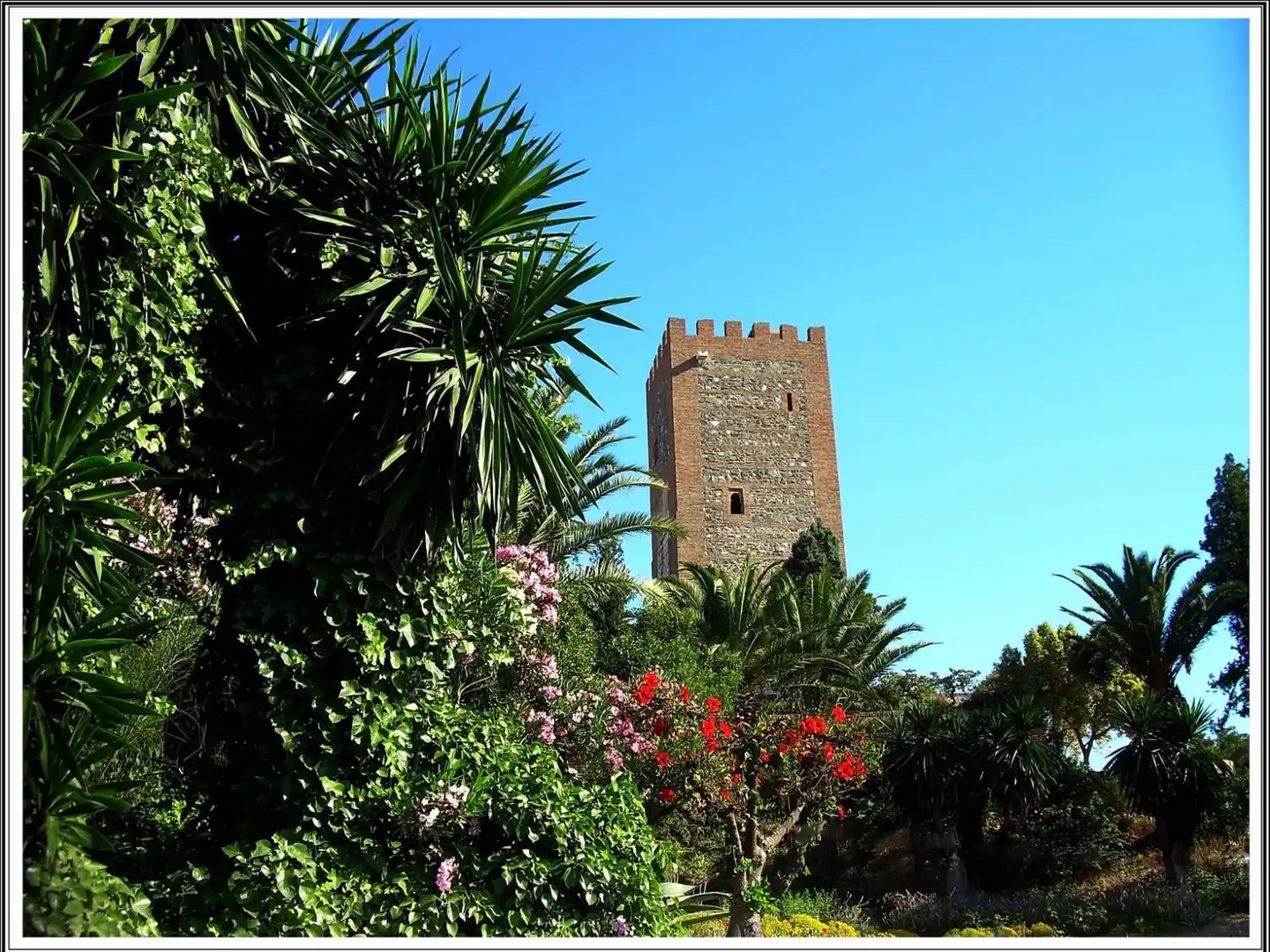 Jardín de Piso en venta en Vélez-Málaga con Calefacción y Terraza