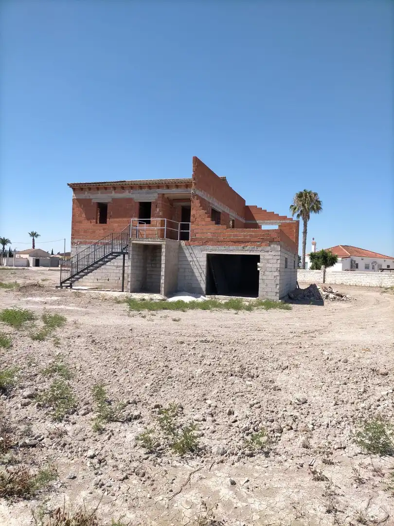 Vista exterior de Casa o xalet en venda en Orihuela amb Jardí privat, Terrassa i Traster