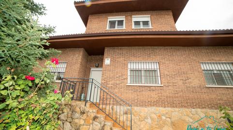 Foto 2 de Casa o xalet en venda a Calle Isla de la Cabrera, El Casar, Guadalajara