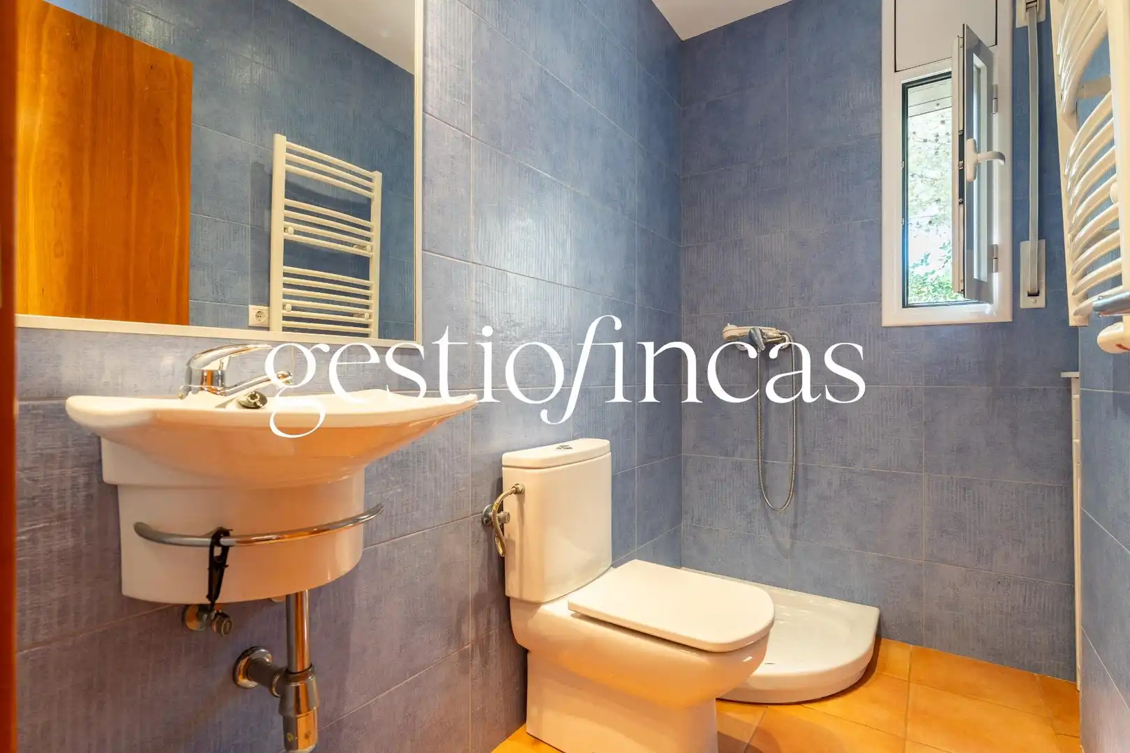 Bathroom of Houses for sale in Pratdip  with Air Conditioner, Heating and Private garden