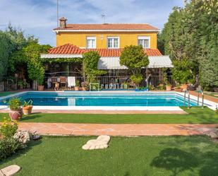 Swimming pool of House or chalet for sale in Casarrubios del Monte  with Swimming Pool