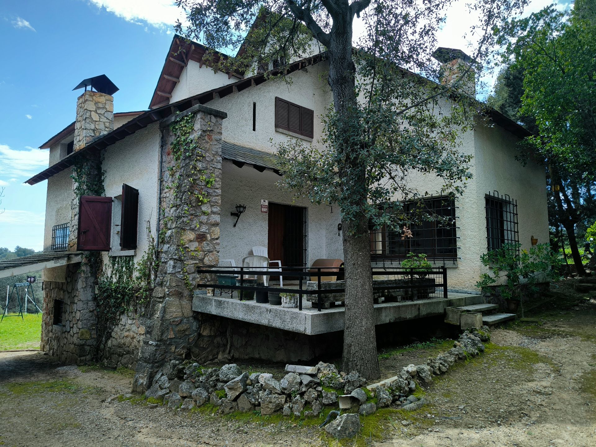 Vista exterior de Finca rústica en venda en Lliçà d'Amunt amb Calefacció, Jardí privat i Moblat