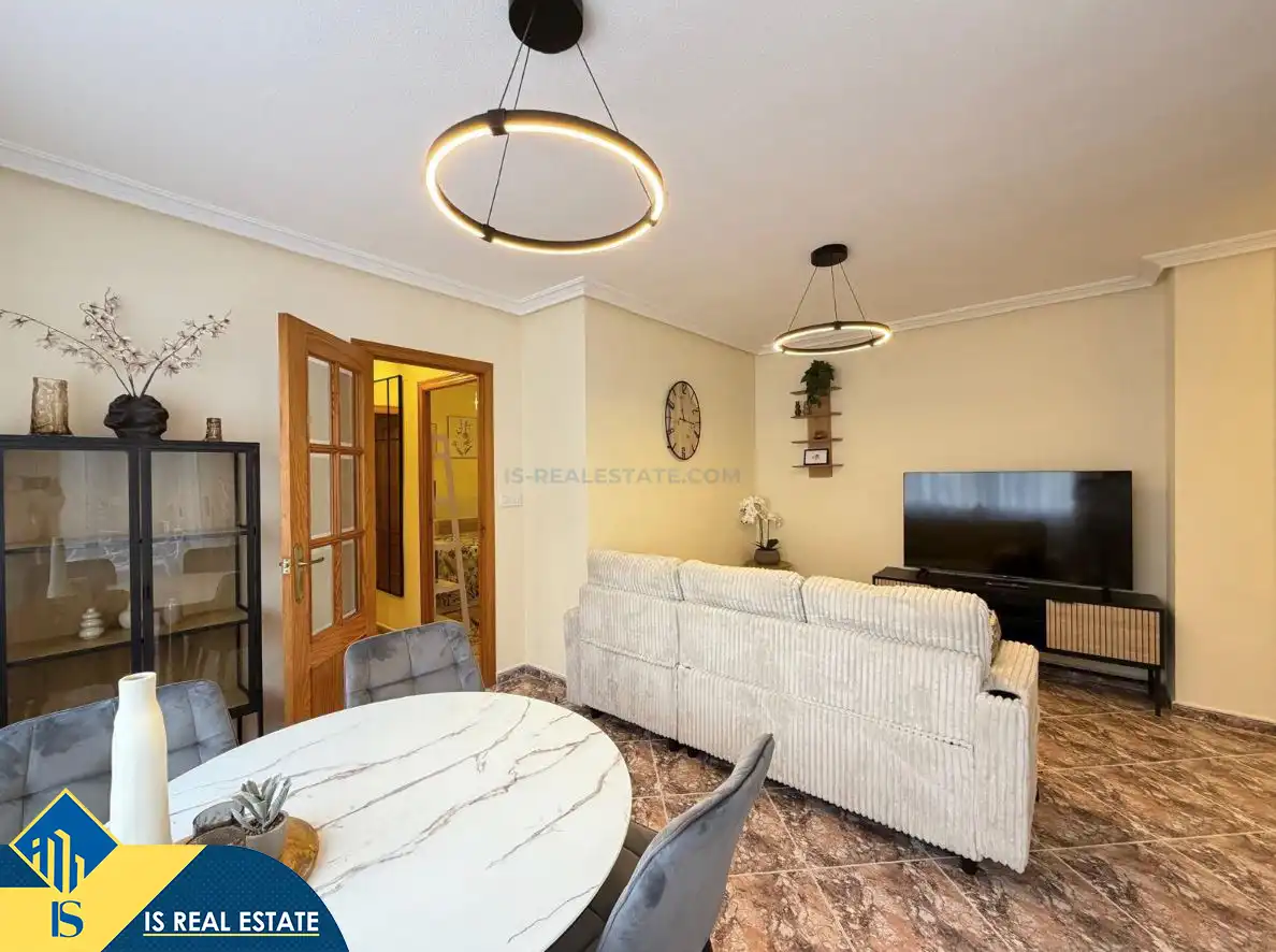 Apartment with lift for sale in Playa del Cura