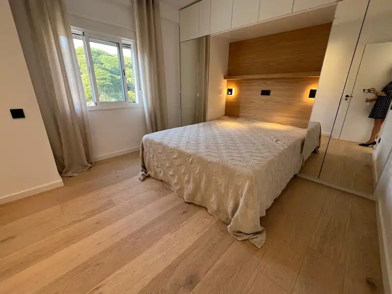 Dormitori de Apartament de lloguer en Marbella amb Aire condicionat, Terrassa i Traster