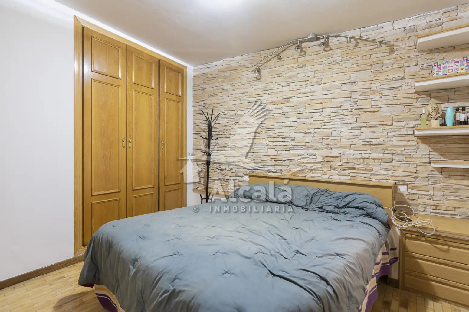 Habitación de Piso en venta en Meco con Calefacción, Parquet y Amueblado