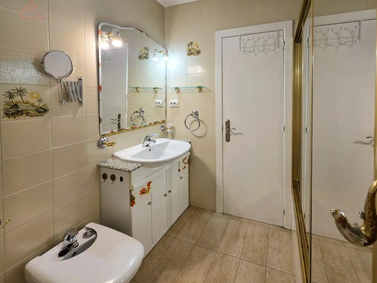 Baño de Piso en venta en Fuenlabrada con Aire acondicionado, Calefacción y Amueblado