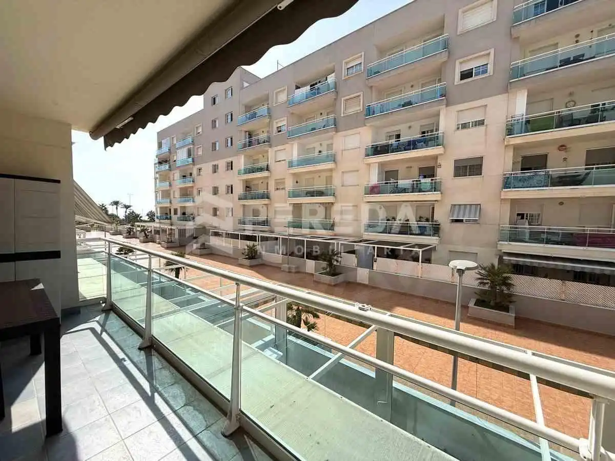 Terrasse von Wohnungen zum Verkauf in Roquetas de Mar mit Terrasse, Möbliert und Gemeinschaftspool