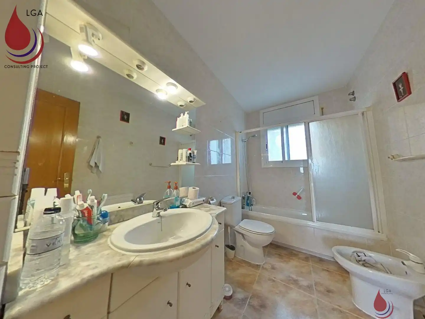Bathroom of Houses for sale in El Vendrell  with Heating, Storage room and Swimming Pool
