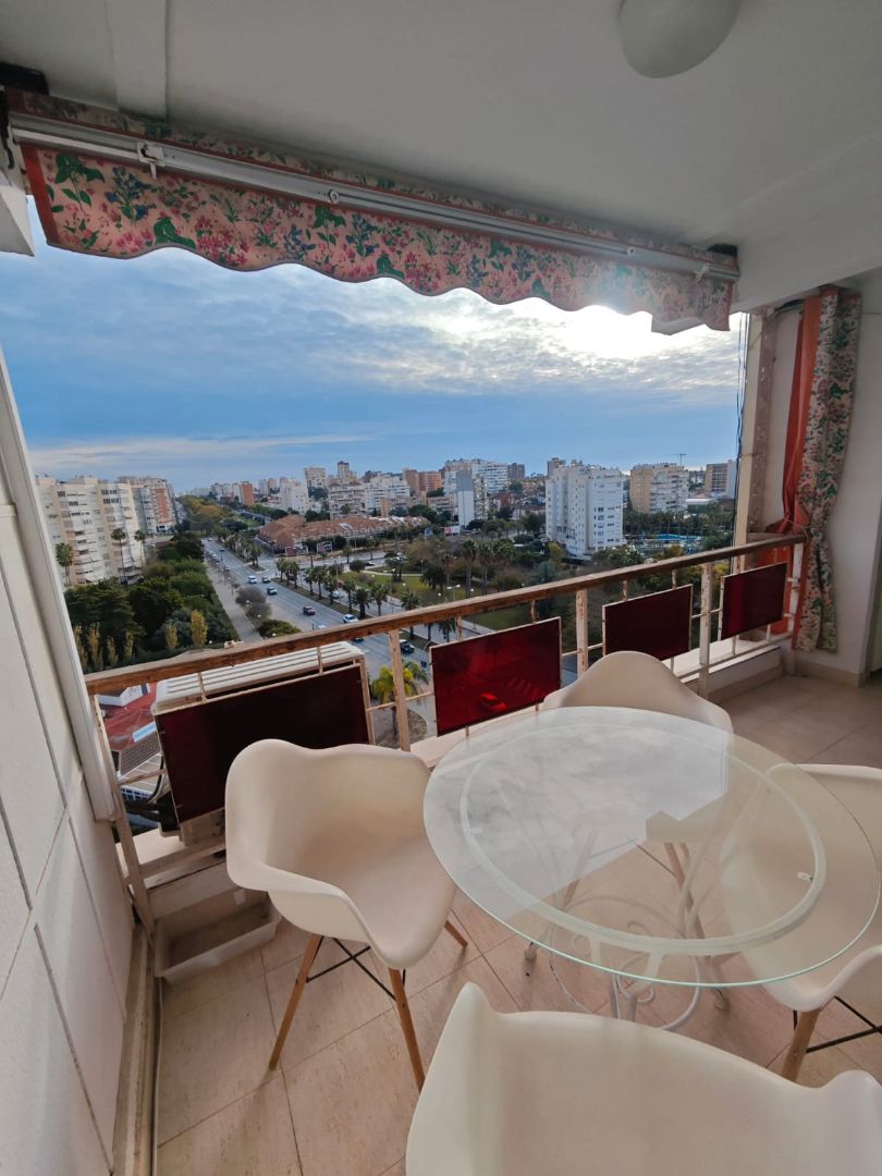 Terrassa de Pis de lloguer en Alicante / Alacant amb Aire condicionat, Calefacció i Terrassa