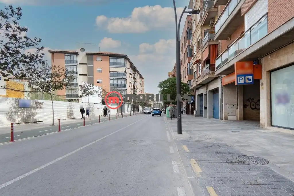 Vista exterior de Local en venta en Lorca con Aire acondicionado