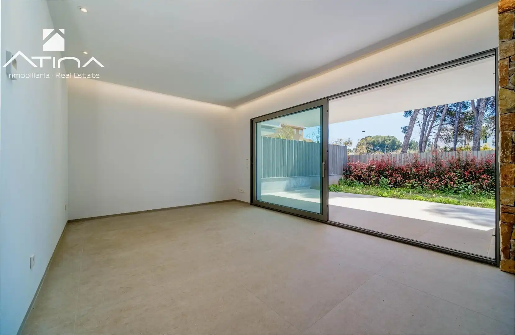 Ground floor for sale in Calle Calle Génova, Montañar - El Arenal
