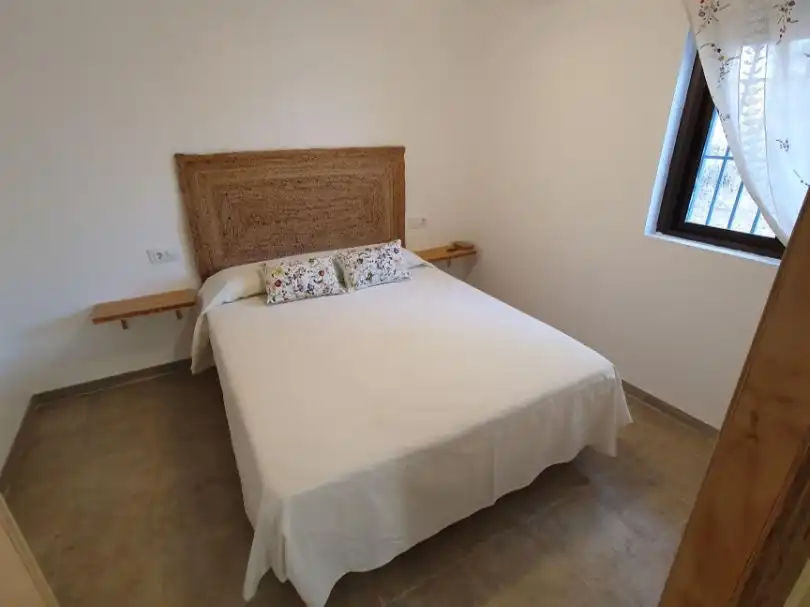 Habitación de Terreno en venta en Casas de Millán
