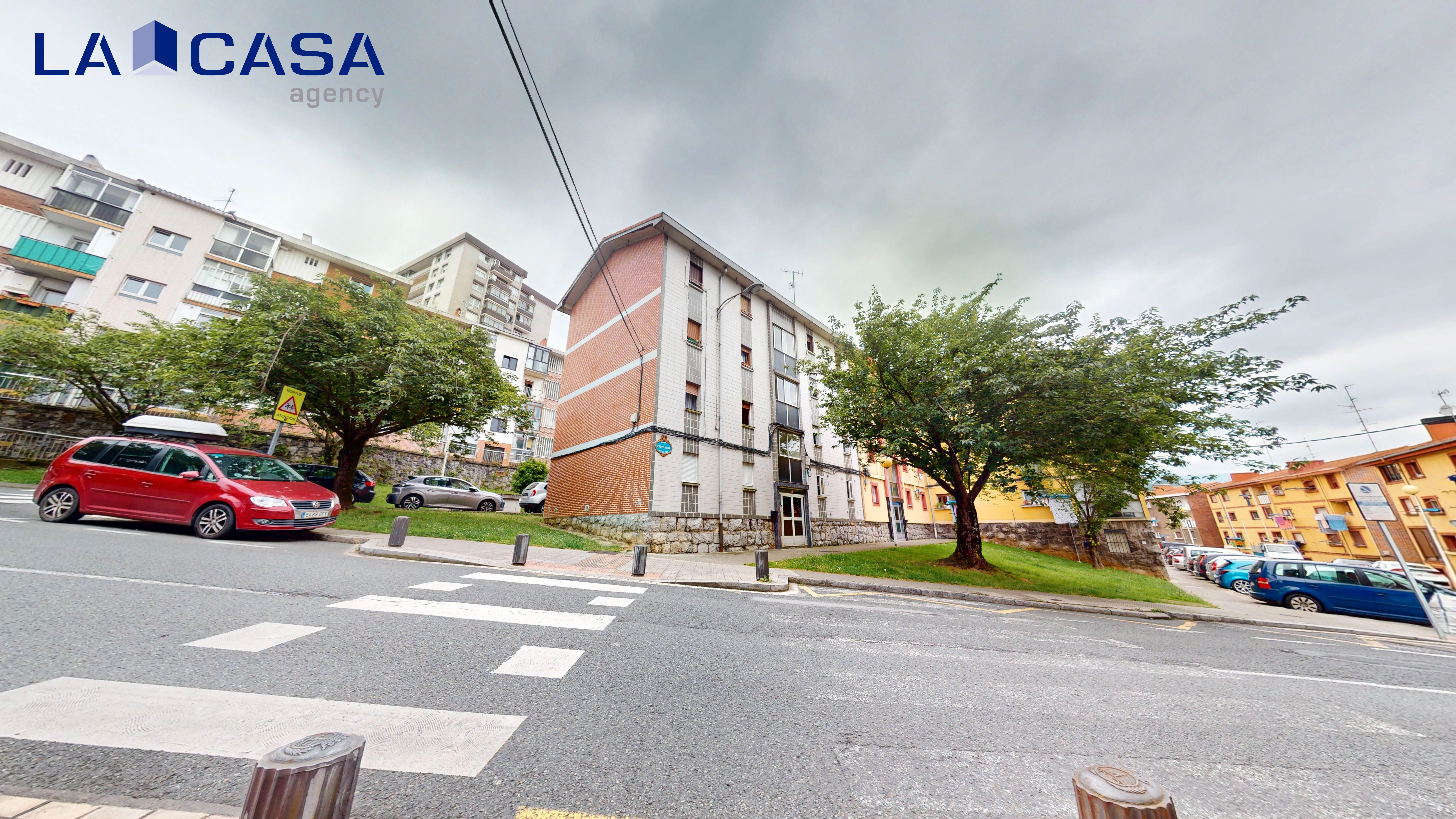 Exterior view of Planta baja for sale in Bilbao   with Heating
