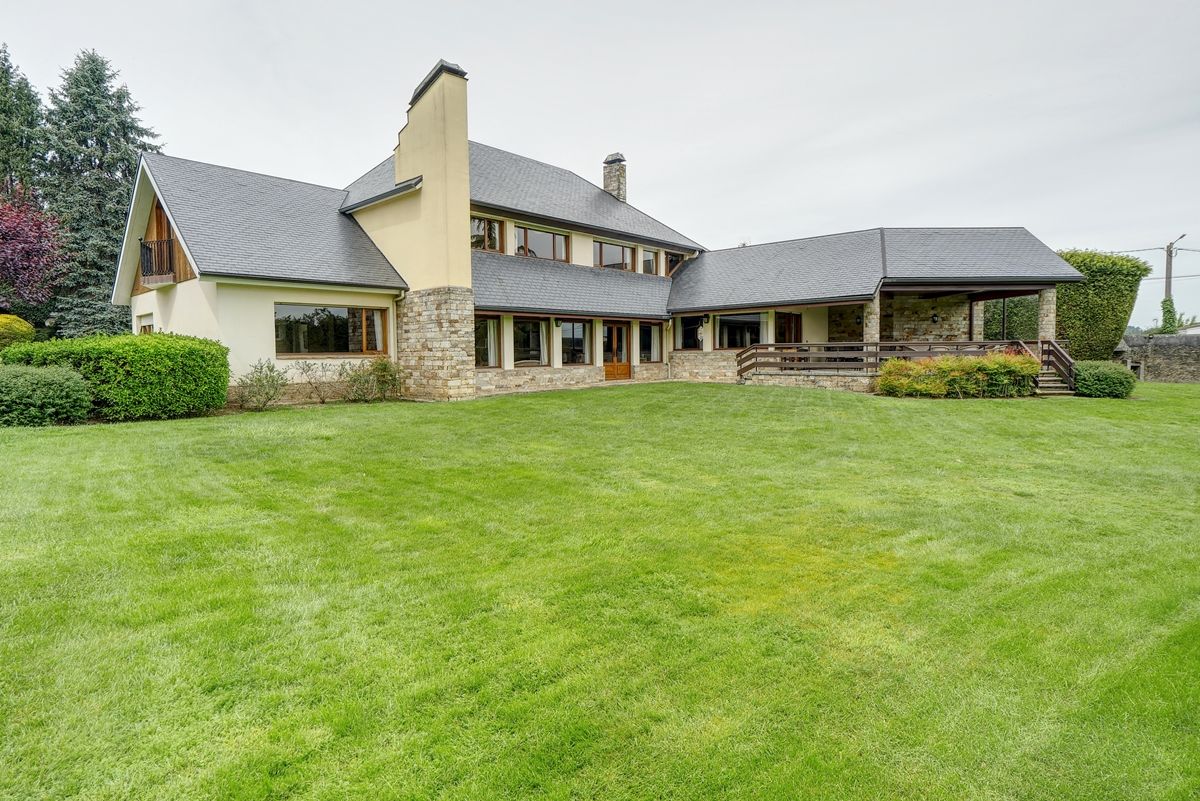 Vista exterior de Casa o xalet en venda en Sada (A Coruña) amb Calefacció, Jardí privat i Parquet