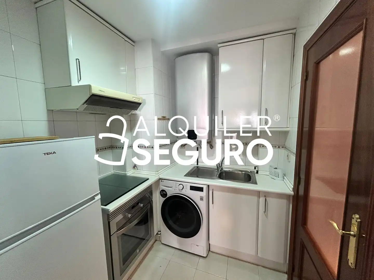Cocina de Piso de alquiler en Madrid con Aire acondicionado, Calefacción y Amueblado