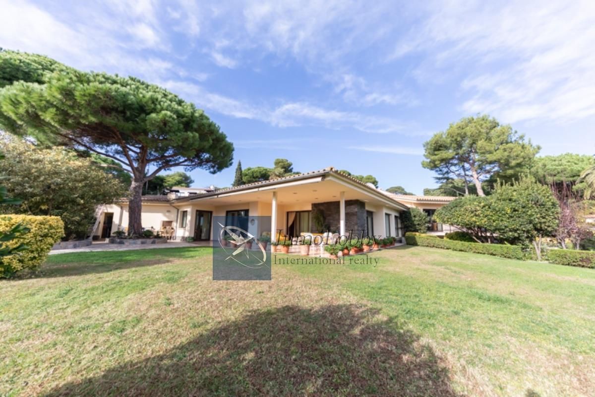 House or chalet for sale in carrer cala pedrosa, S'Agaró, Castell-Platja d'Aro