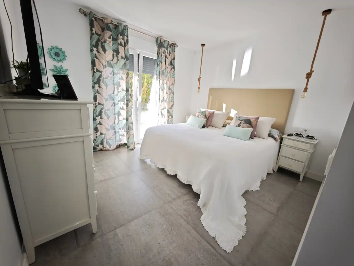 Dormitori de Casa o xalet en venda en El Puerto de Santa María amb Aire condicionat, Calefacció i Jardí privat