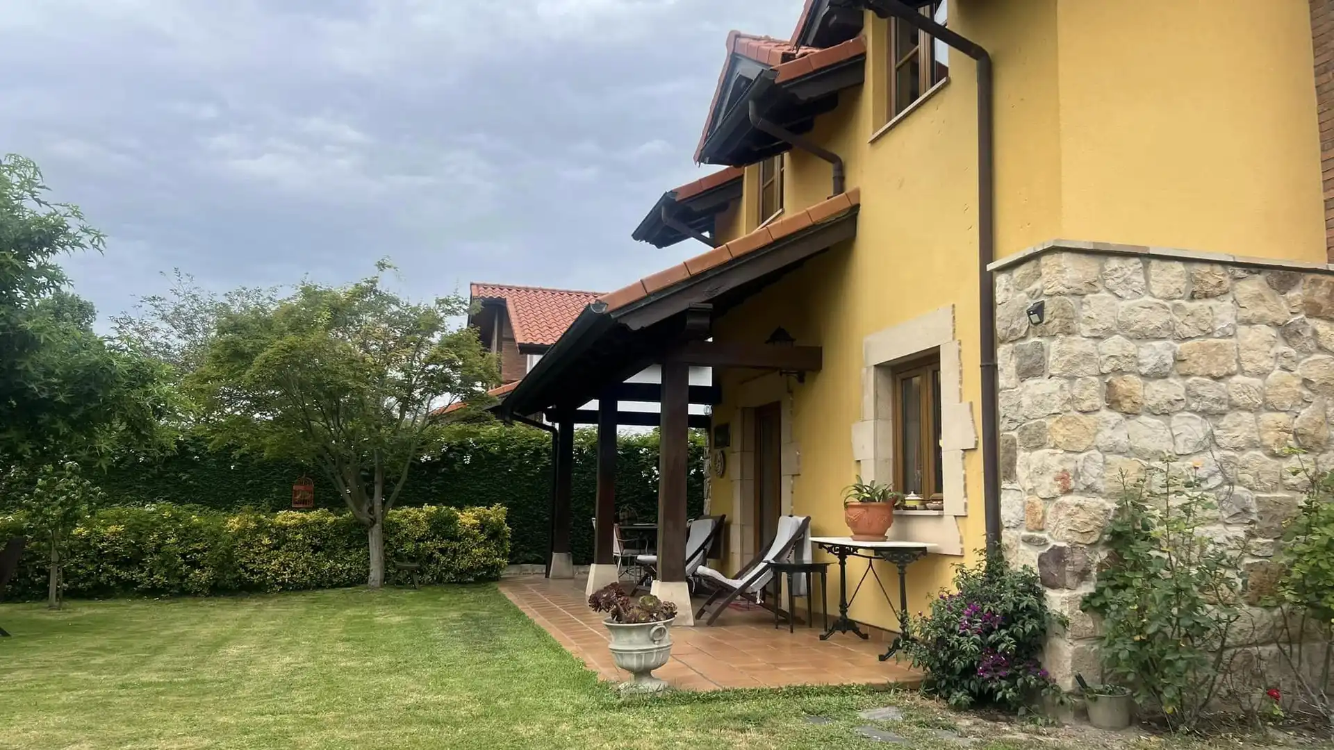 Garten von Haus oder Chalet zum Verkauf in Suances mit Heizung, Privatgarten und Parkett