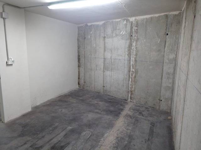 Garaje en Venta en Cortes - Huertas