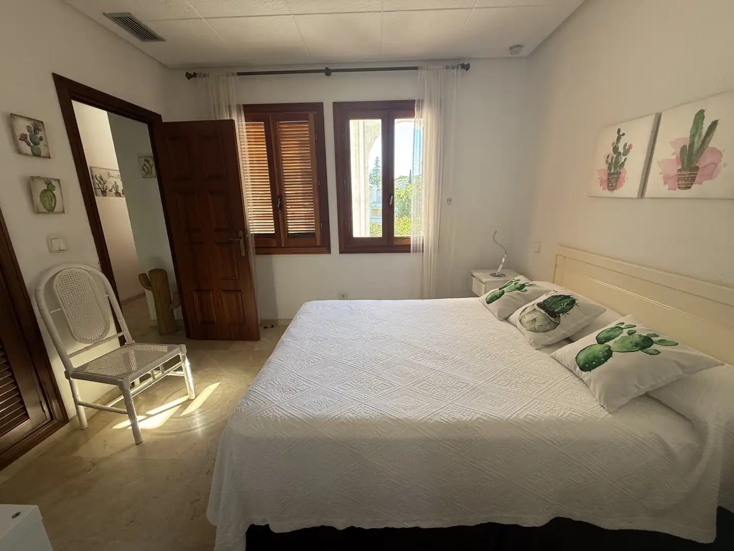 Dormitori de Apartament en venda en Marbella amb Aire condicionat, Terrassa i Piscina