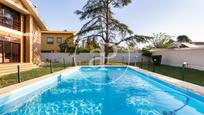 Swimming pool of House or chalet for sale in L'Eliana  with Air Conditioner, Heating and Private garden