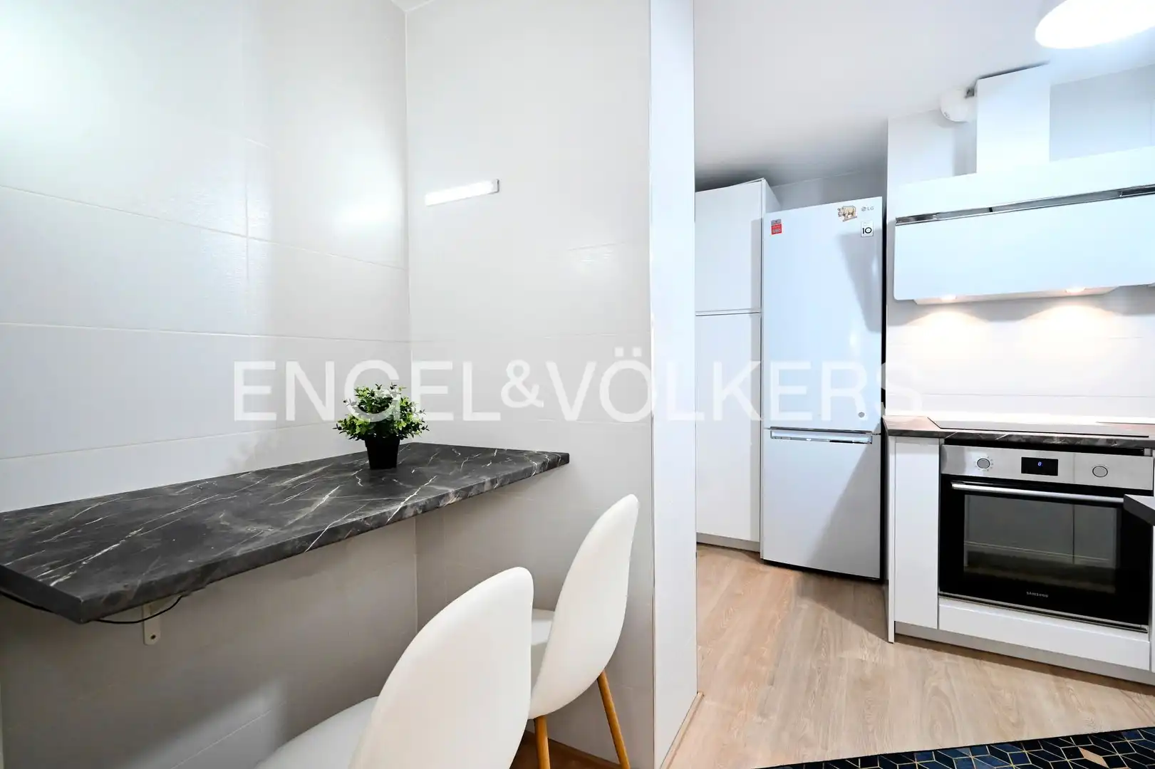 Cocina de Piso en venta en Camargo con Calefacción, Terraza y Trastero