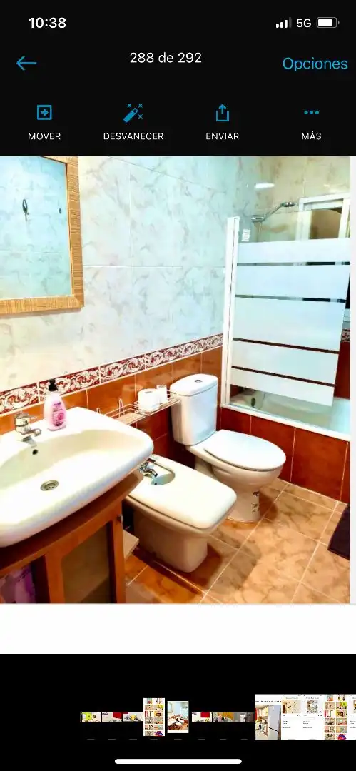 Bathroom of Flat for share in Benicalap